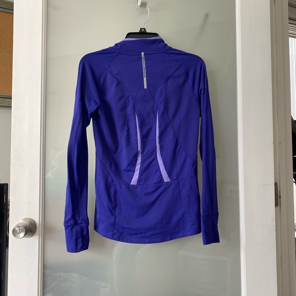 Under Armour Cold Gear Top - Picture 2 of 3